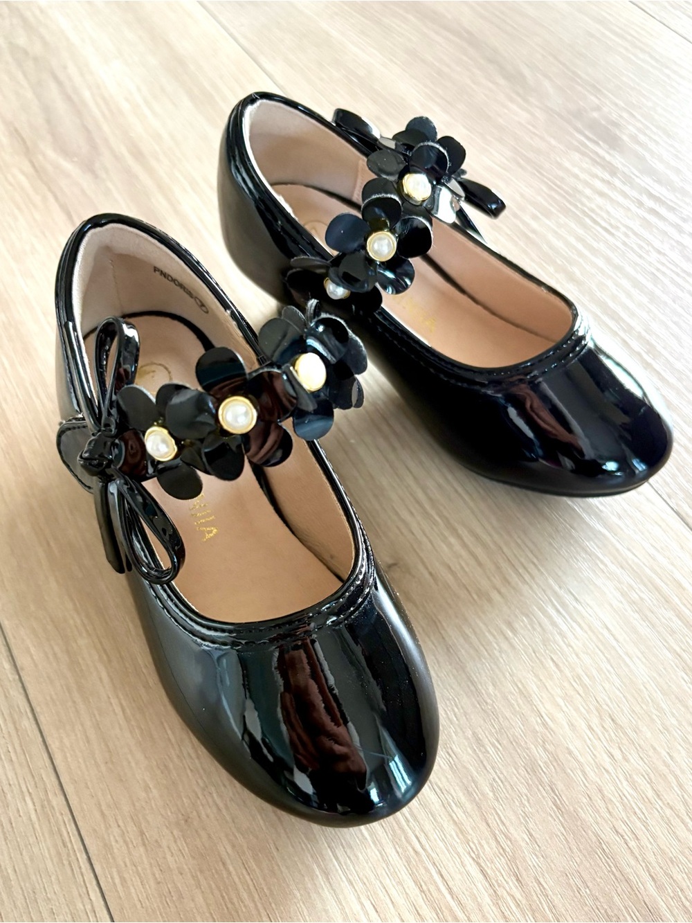 Girls' Black Patent Floral Strap Dress Shoes